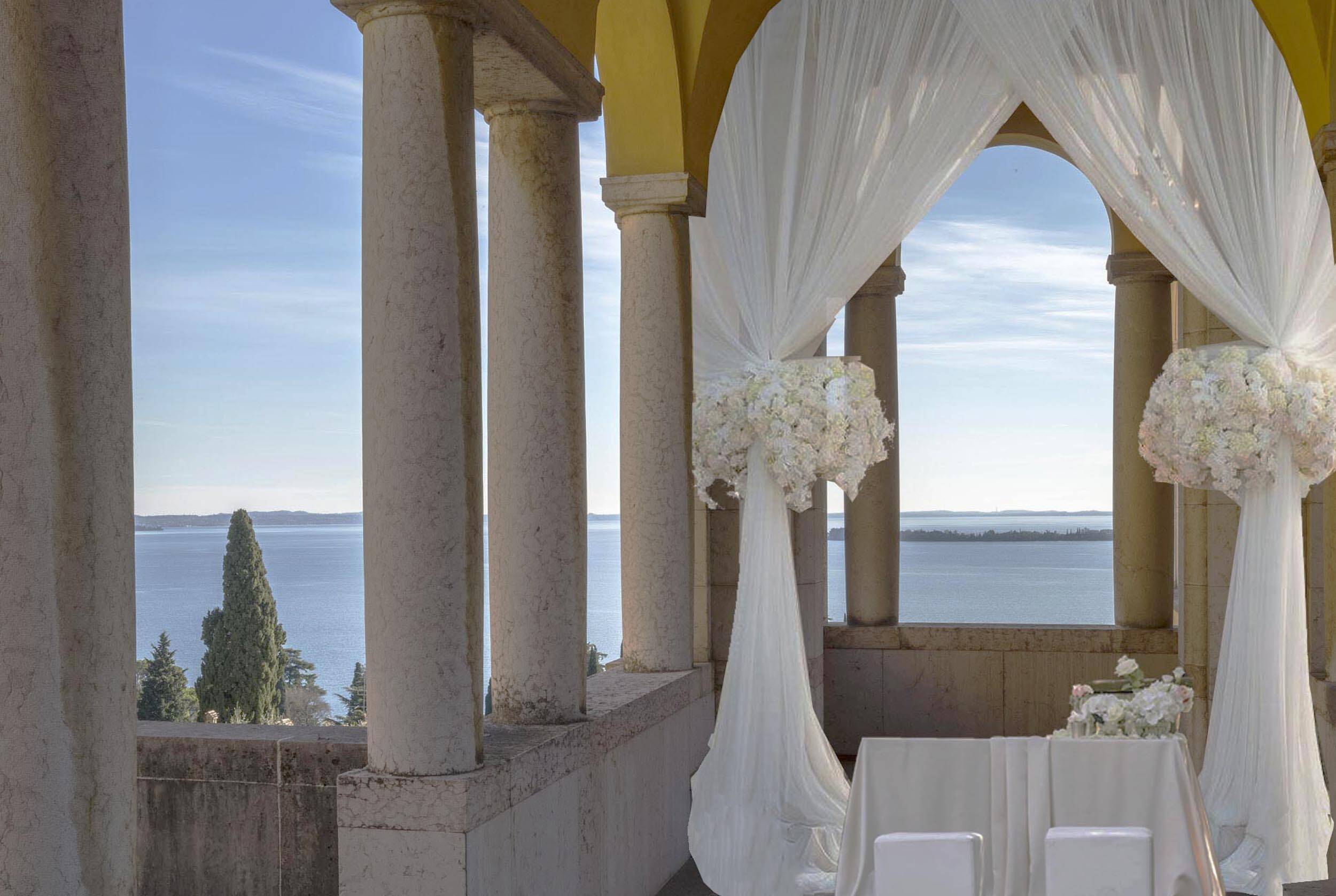 Immagine: loggiativittoriale